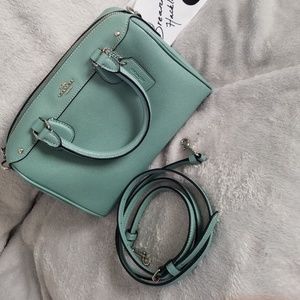 NEW WITH TAGS Coach Mini Bennett